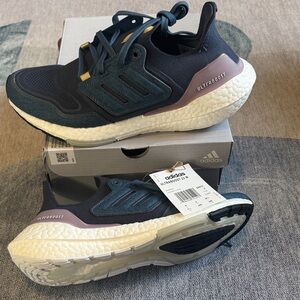 Adidas Ultraboost Navy and Wonder Steel New with Box Sz US 7.5